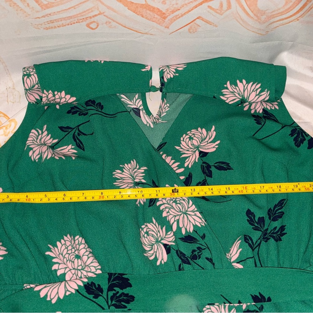 Forever 21 Green Sleeveless Wrap Jumpsuit w/ a Black Bird Print Mini Dress - Picture 4 of 14